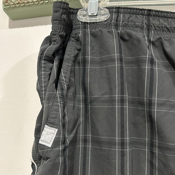 Nike Men's N.E.T. 10" Plaid Woven Shorts Black/White 447069-011 XXL big & tall - Picture 3 of 7